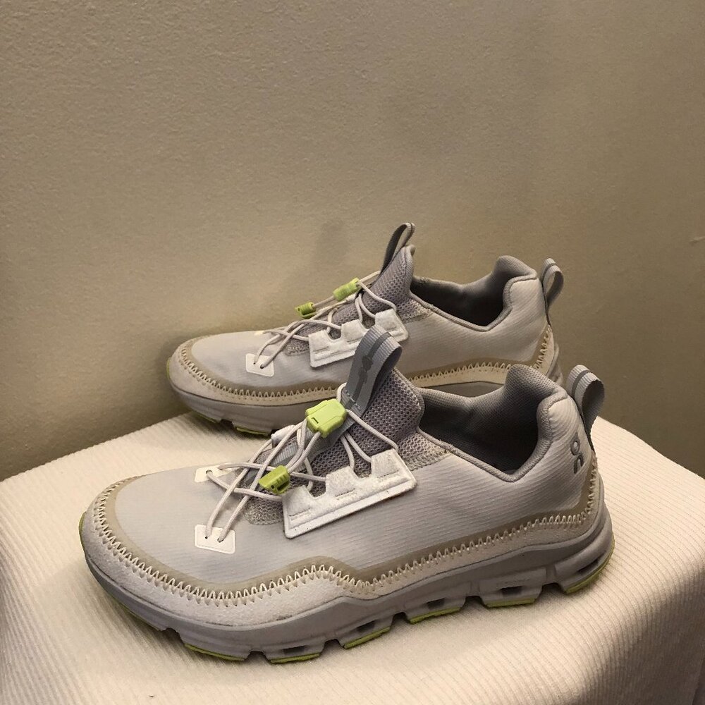ON RUNNING Cloudaway Ice Glacier Trainers Women's 8